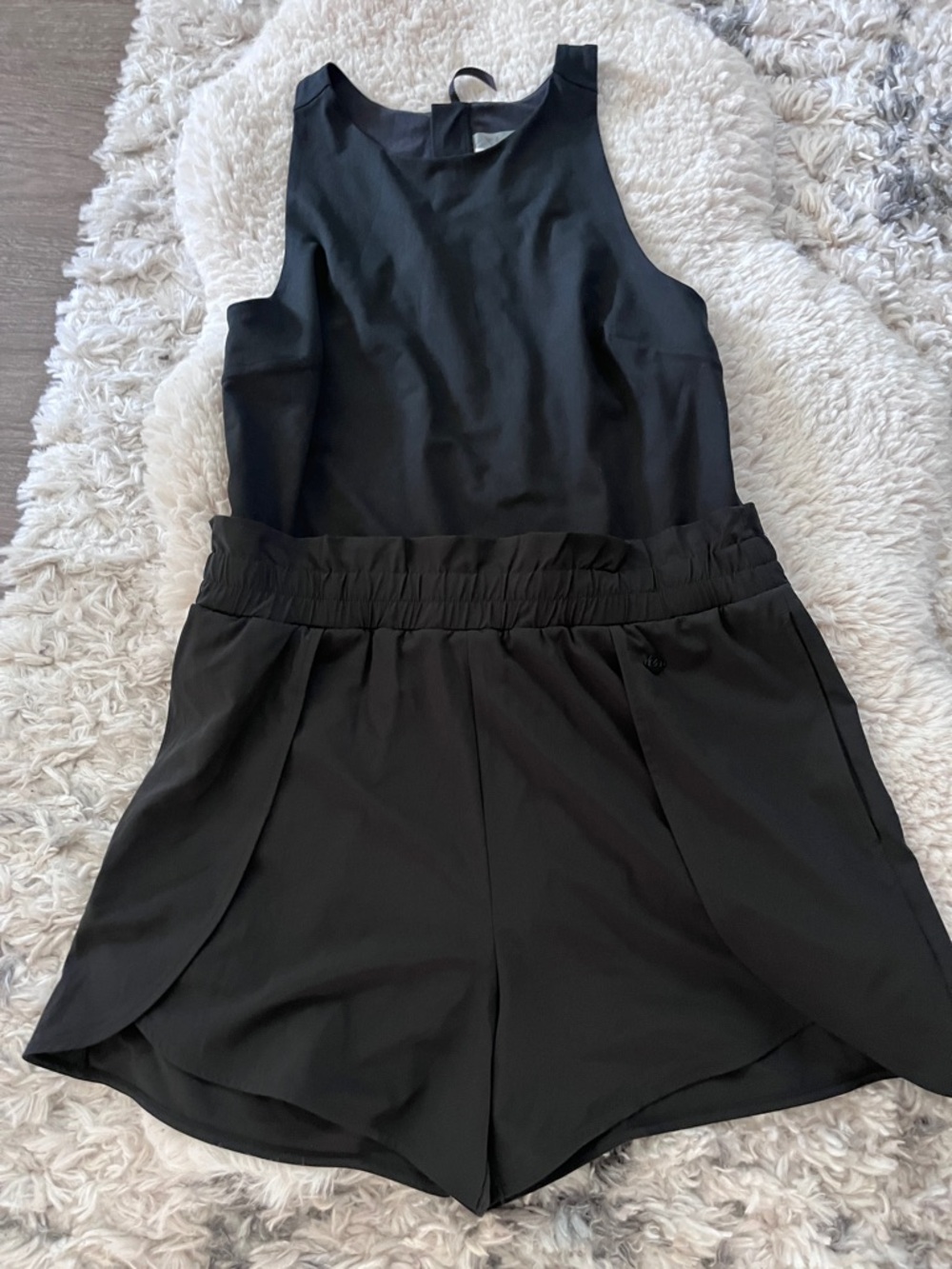 Calia shorts romper M - Picture 2 of 6